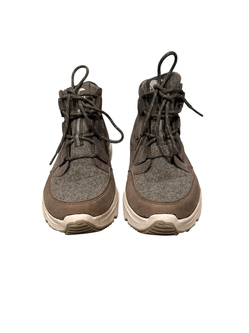 Women's Kinetic Breakthru Caribou Sneaker Boot - Size 10
